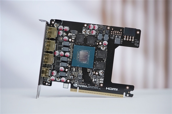 长不足10厘米！技嘉RTX 5060 Ti EAGLE PCB短的令人发指