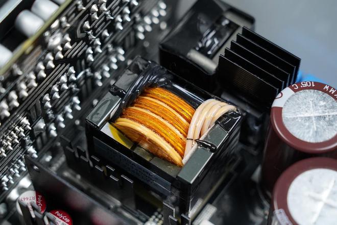 航嘉MVP P1600X电源评测 1600W超越白金表现