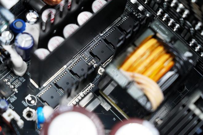 航嘉MVP P1600X电源评测 1600W超越白金表现