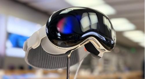 29999元买来的未来主义：Vision Pro为何难成下一个iPhone？