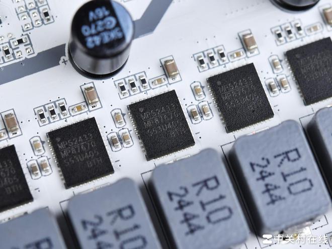 BIOS新高度 七彩虹CVN X870 方舟主板评测 高颜拓展供电猛