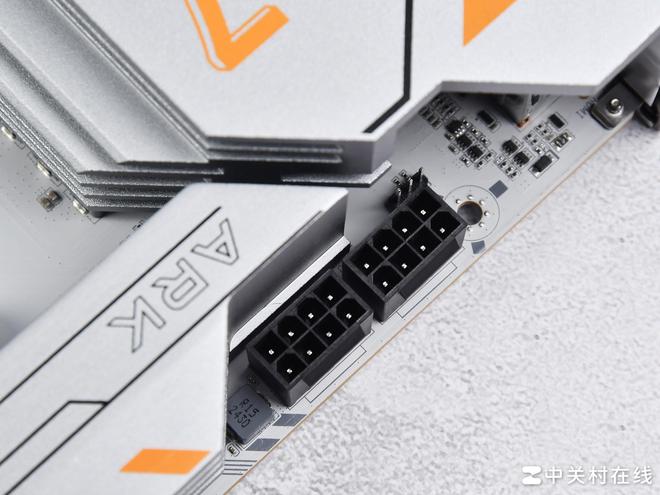BIOS新高度 七彩虹CVN X870 方舟主板评测 高颜拓展供电猛