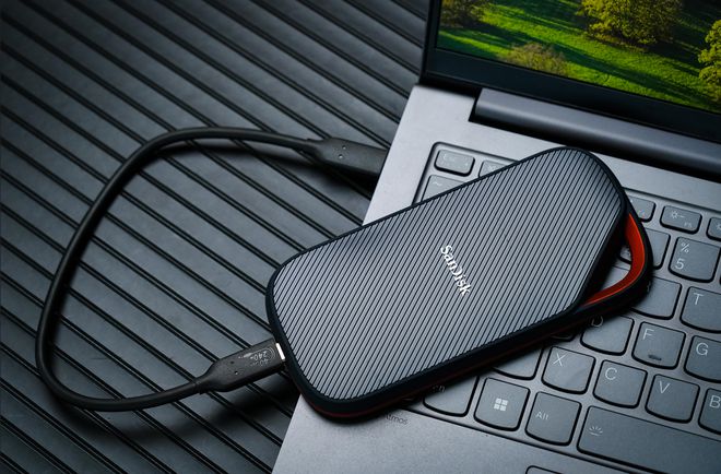 闪迪至尊超极速移动固态硬盘USB4版评测 超越SSD的三防猛兽