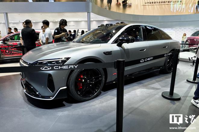 奇瑞风云 A9 轿车开启小订：限量 5000 台、赠高定车漆/车模/礼盒