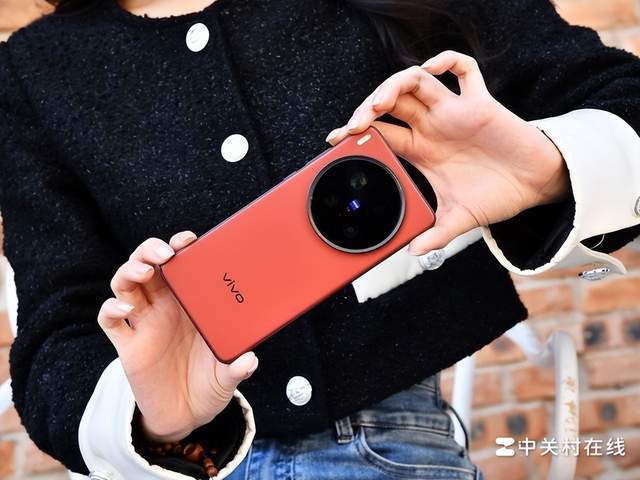 现代科技中融入复古情怀 vivo X200 Ultra红圈美图欣赏