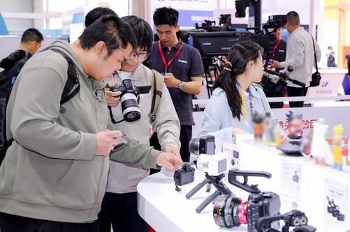 影像超越 佳能携多样化专业影像解决方案亮相CCBN 2025
