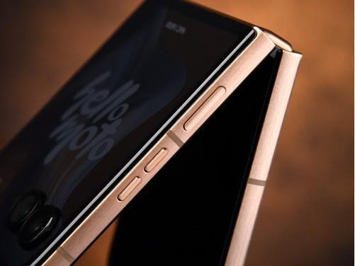 AI加码5月见！联想moto razr 60系列、edge 60系列前瞻