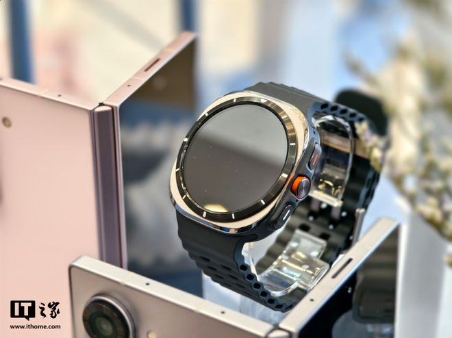 消息称三星 Galaxy Watch Ultra 2 手表将随折叠屏手机一同发布