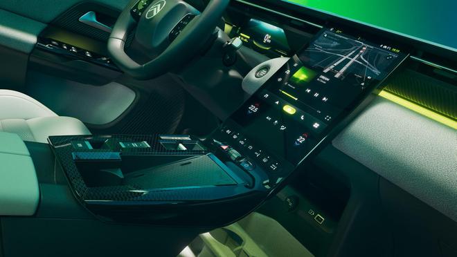 雪铁龙 C5 Aircross 焕新：后排空间暴增，纯电续航最高 679 公里