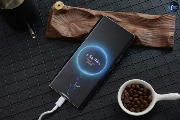 五一换机好时机 华为畅享 70X曜石黑配色重磅开售 质感超吸睛！