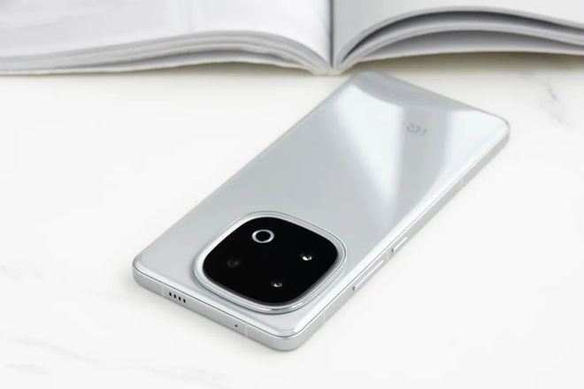 Q1性能“最强”旗舰手机