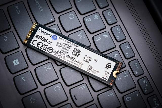 Kingston FURY Renegade G5评测 最速PCIe5.0固态硬盘诞生