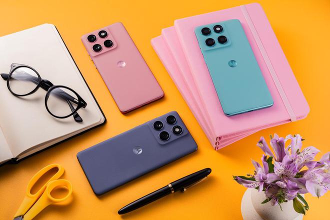 2295元起！联想moto最丰富产品形态AI手机发布