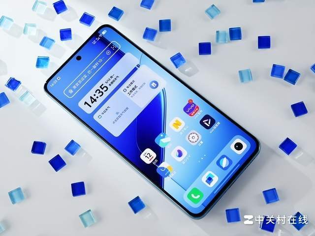 iQOO Neo10 Pro+美图鉴赏 像素风背板独具特色