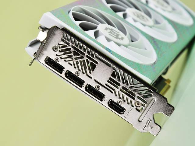 2K小钢炮，性能、散热俱佳，索泰RTX 5060 Ti 8G XGAMING OC评测