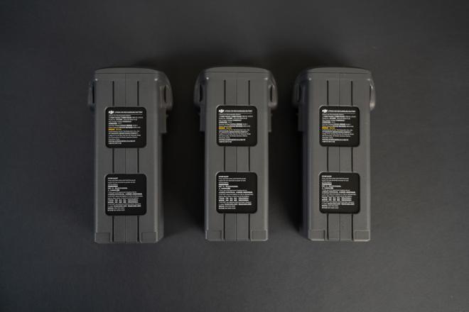 大疆Mavic 4 Pro评测：1亿像素4/3画幅哈苏三摄相机旗舰无人机