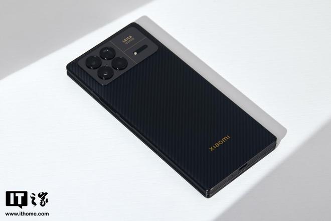 小米 15S Pro 手机外观公布：家族式设计、新增“XRING”标识