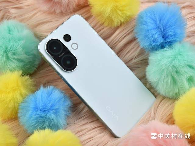 vivo S30 Pro mini图赏 多彩小直屏，手感颜值都出色