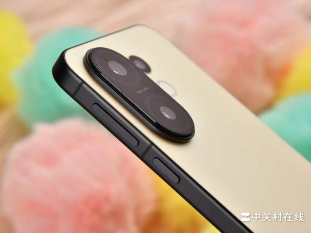 vivo S30 Pro mini图赏 多彩小直屏，手感颜值都出色