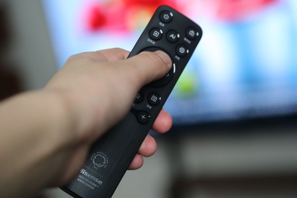 海信小墨E5Q Pro评测：Mini LED电视“全能选手”，必入口碑王