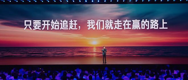 小米Q1爆赚百亿后，卢伟冰揭秘：下个造芯难点，IoT才刚起飞，汽车还没对手