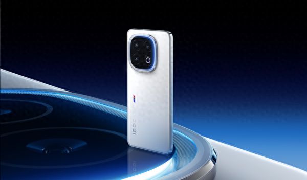 曝iQOO 14系列将提供两款机型 全系采用三星OLED屏幕