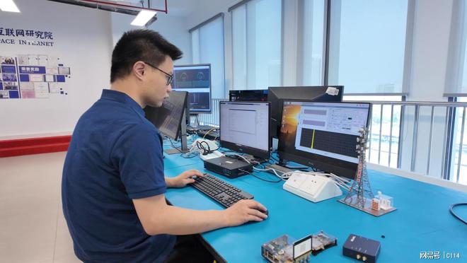 “位置计算”献礼百廿校庆：铁塔携手复旦打造产学研融合新范式