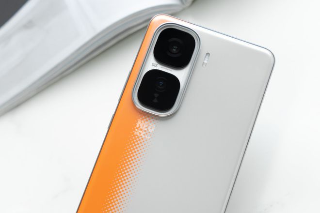 崩了！iQOO Neo10 Pro已腰斩