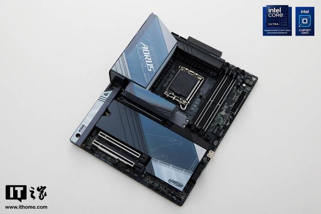 技嘉Z890 AORUS MASTER主板评测：酷睿Ultra 265K处理器黄金搭档