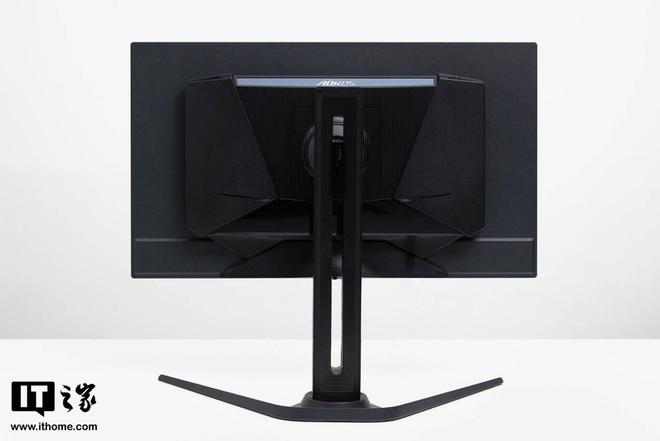 技嘉Z890 AORUS MASTER主板评测：酷睿Ultra 265K处理器黄金搭档