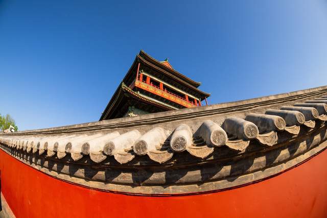 鱼眼镜头下的世界 老蛙FF II 8-15mm F2.8超广角变焦鱼眼镜头评测