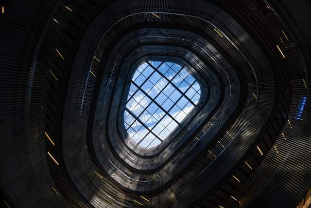 鱼眼镜头下的世界 老蛙FF II 8-15mm F2.8超广角变焦鱼眼镜头评测