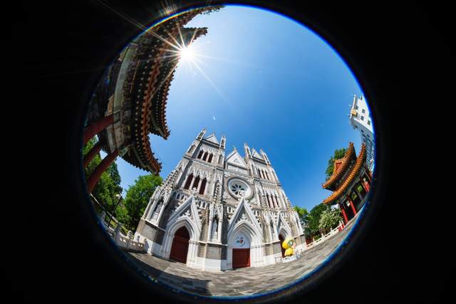 鱼眼镜头下的世界 老蛙FF II 8-15mm F2.8超广角变焦鱼眼镜头评测